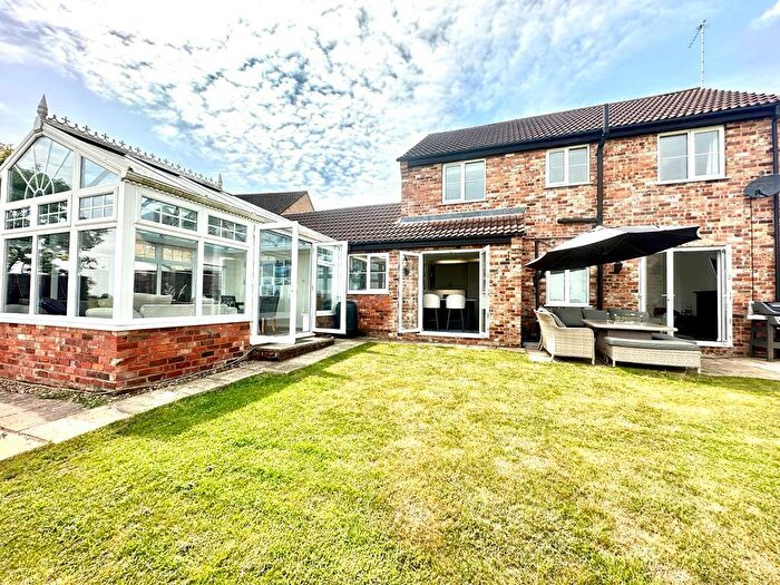 4 Bedroom Detached House For Sale In Old Station Yard, Morton, PE10