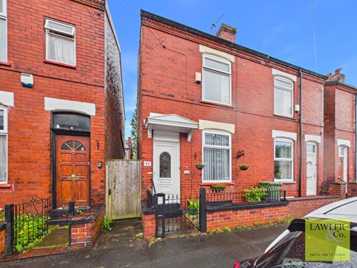 2 Bedroom Semi-Detached House For Sale In Countess Street, Stockport, Cheshire, SK2