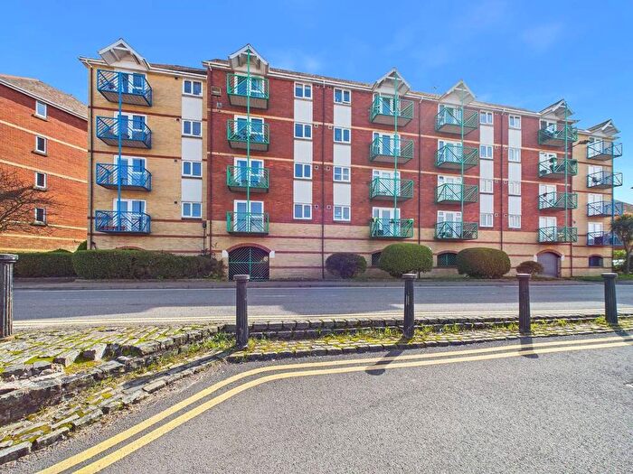 1 Bedroom Flat To Rent In Trawler Road, Maritime Quarter, SA1