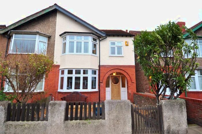 3 Bedroom Semi-Detached House To Rent In Manor Road, Hoylake, Wirral, CH47