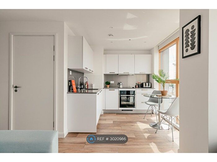 Studio To Rent In Berkshire House, Maidenhead, SL6