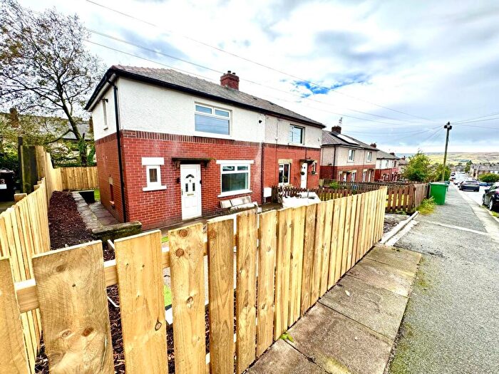 3 Bedroom Semi-Detached House For Sale In Hillside Road, Haslingden, Rossendale, Lancashire, BB4