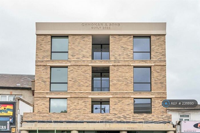 2 Bedroom Flat To Rent In Forest Gate, London, E7