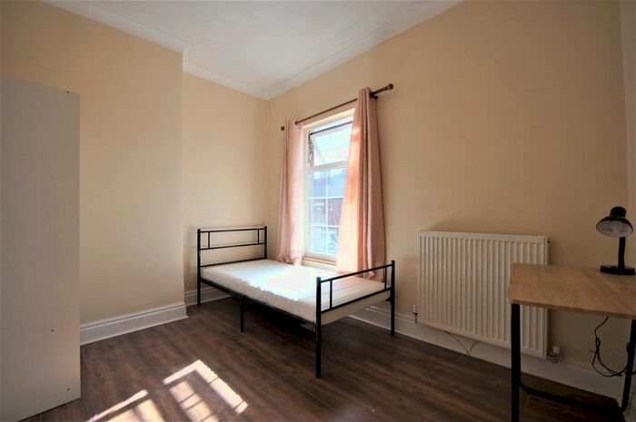 4 Bedroom End Of Terrace House To Rent In Marlborough Road, Coventry, CV2