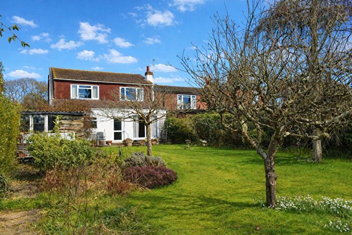 3 Bedroom Detached House For Sale In Ramley Road, Lymington, SO41
