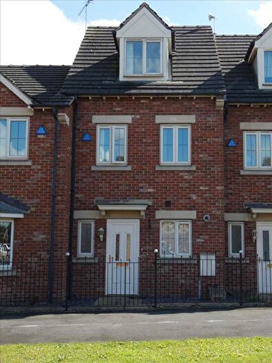 3 Bedroom Town House To Rent In Olive Drive, Scunthorpe, DN16