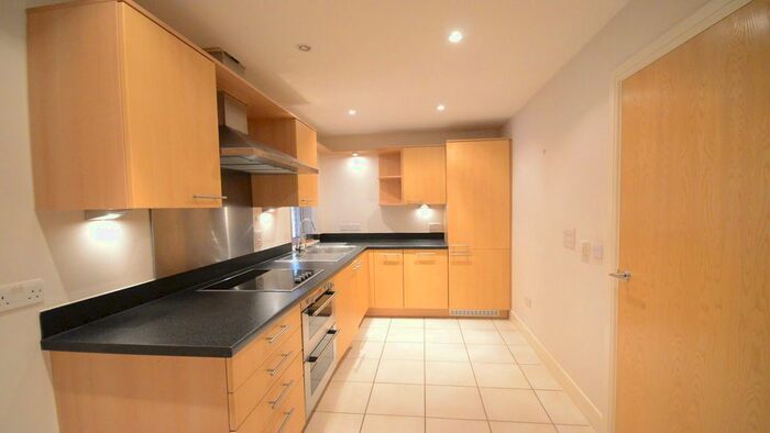 2 Bedroom Flat To Rent In Barbicus Court, Ray Park Avenue, Maidenhead, SL6