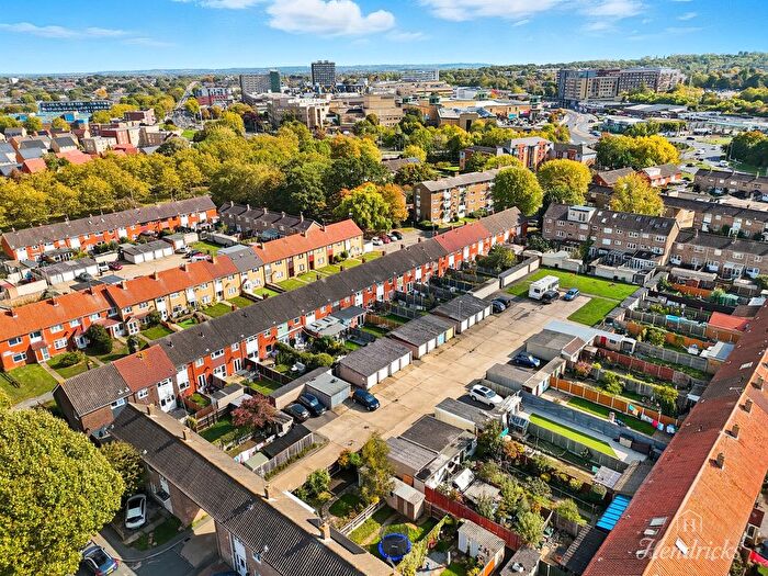 4 Bedroom Terraced House For Sale In Long Lynderswood, Basildon, SS15