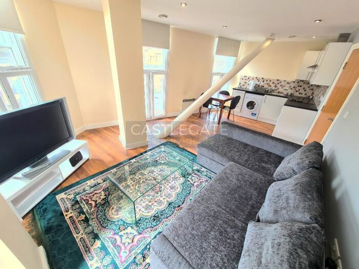 1 Bedroom Flat To Rent In Westgate Apartments, Huddersfield, HD1