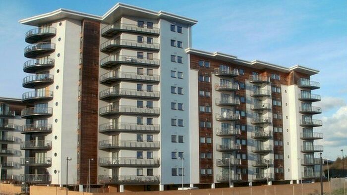 1 Bedroom Studio To Rent In Ashley Park Road, Walton-On-Thames, KT12