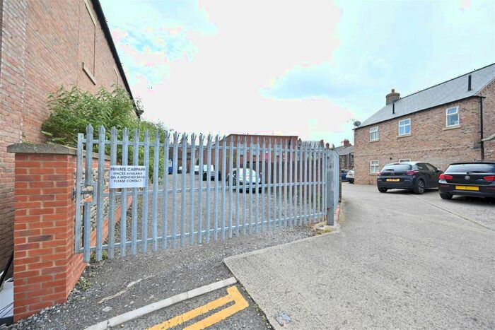 Garage / Parking To Rent In Market Place West, Ripon, HG4