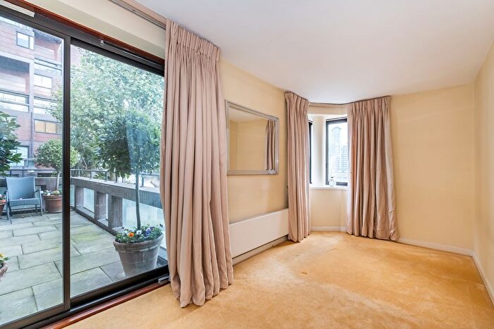 5 Bedroom Town House To Rent In Grosvenor Road, London, SW1V