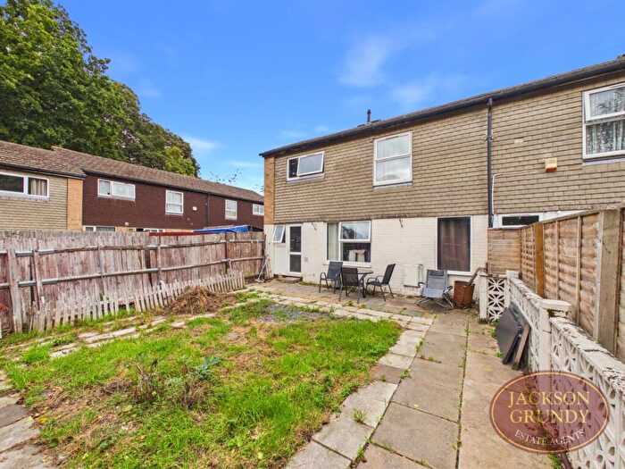 3 Bedroom End Of Terrace House For Sale In Leyside Court, Goldings, NN3