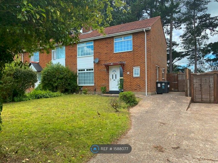 3 Bedroom Semi-Detached House To Rent In Paddington Grove, Bournemouth, BH11