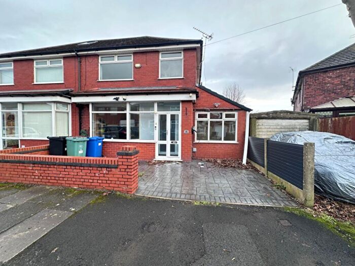 3 Bedroom Semi Detached House For Sale In Sunnyfield Road, Prestwich, Manchester, Lancashire, M25