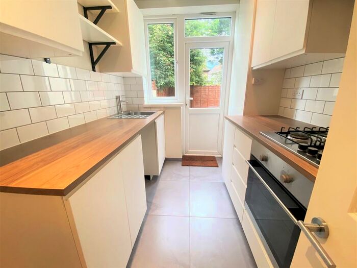 1 Bedroom Ground Flat To Rent In Argyle Road, Tottenham, London, N17