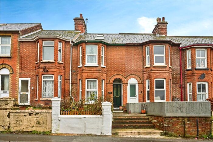 3 Bedroom Terraced House For Sale In Hunnyhill, Newport, Isle Of Wight, PO30