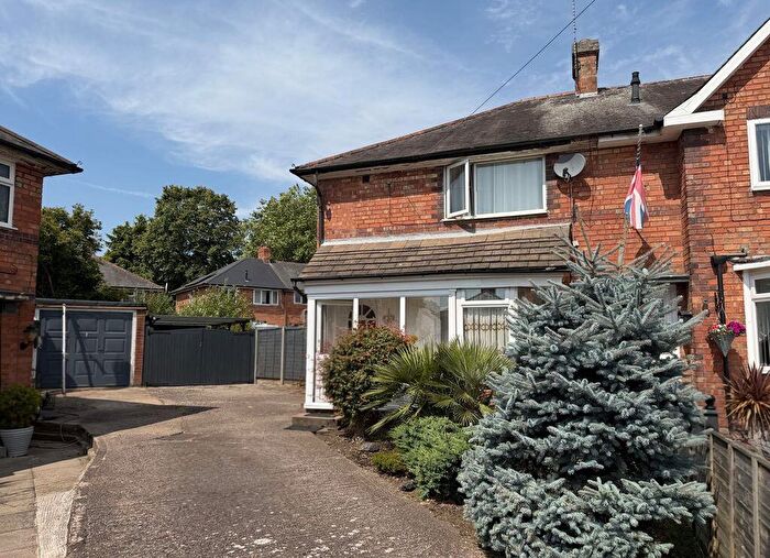 3 Bedroom End Of Terrace House For Sale In Neasden Grove, Kingstanding, Birmingham, B44