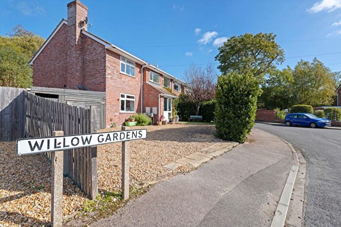 4 Bedroom Semi-Detached House For Sale In Willow Gardens, Emsworth, PO10