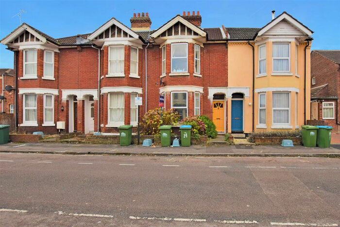 3 Bedroom Property To Rent In Castle Street, Southampton, SO14