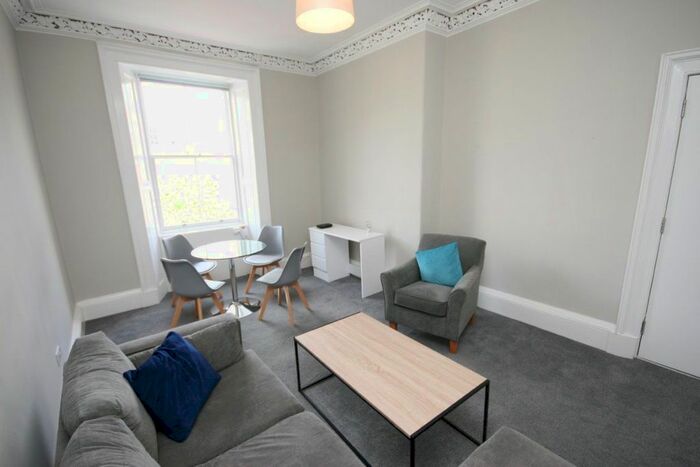 2 Bedroom Flat To Rent In Orwell Place, Edinburgh, EH11