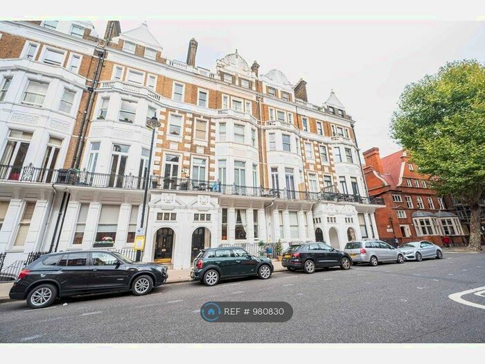 2 Bedroom Flat To Rent In Harrington Gardens, London, SW7