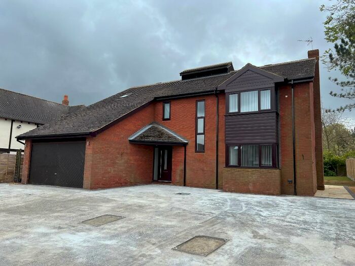 4 Bedroom Detached House To Rent In Cadman Square, Shenley Lodge, Milton Keynes, MK5