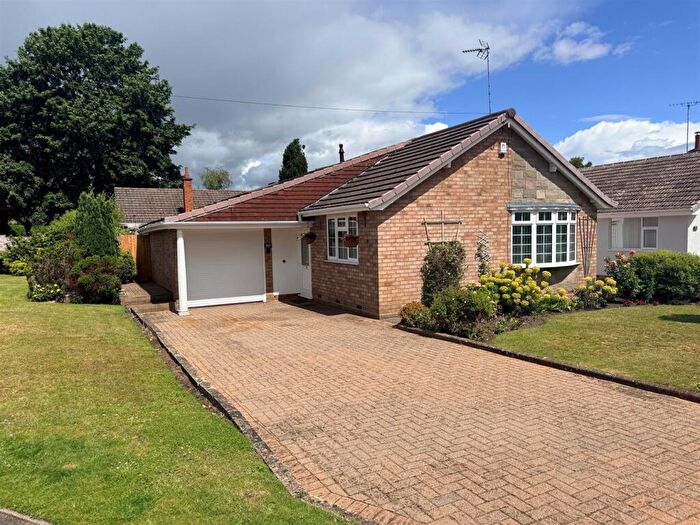 2 Bedroom Bungalow For Sale In Lea Vale Road, Stourbridge, DY8
