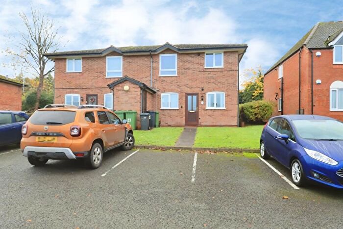 2 Bedroom Flat For Sale In Baxter Gardens, Kidderminster, DY10