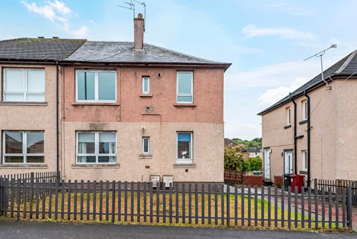 2 Bedroom Flat For Sale In Carmuirs Avenue, Falkirk, FK1