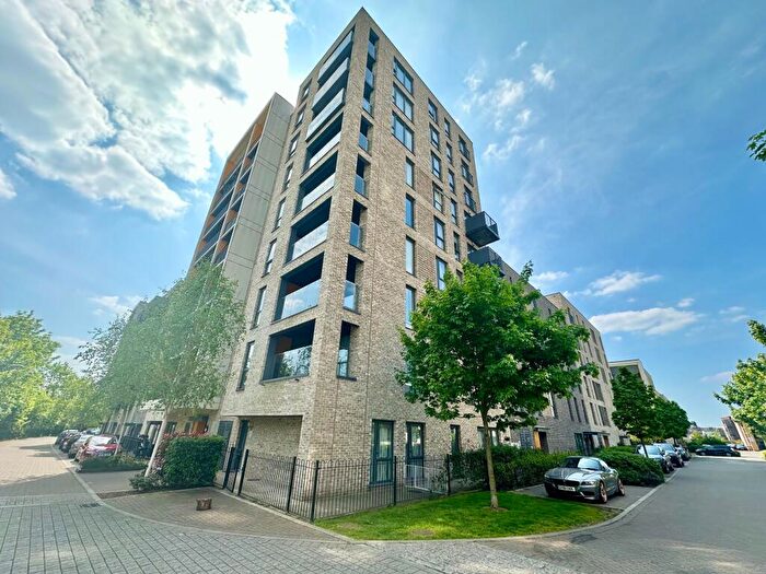 3 Bedroom Flat To Rent In Ledger Court, Chronicle Avenue, Colindale, NW8