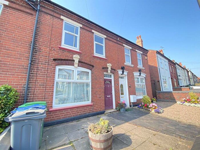 3 Bedroom Terraced House To Rent In Bromford Lane, West Bromwich, B70