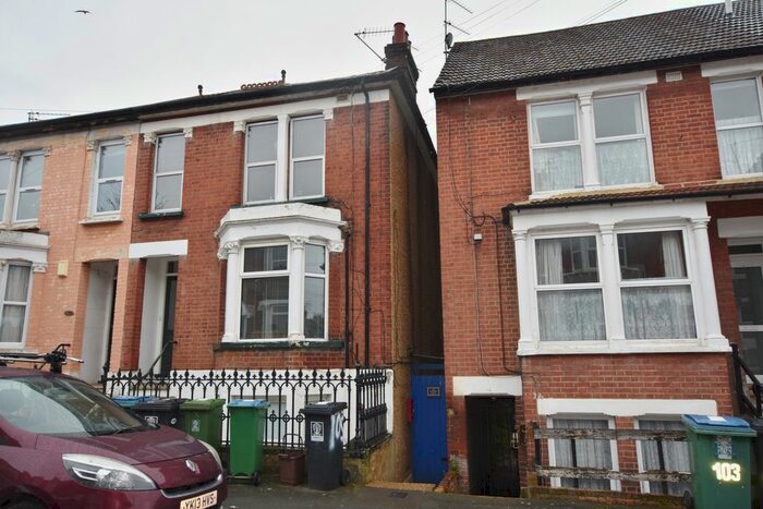 1 Bedroom Flat To Rent In Gladstone Road, Central Watford, WD17