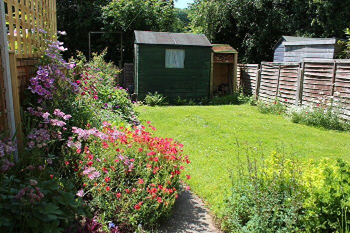 3 Bedroom Terraced House For Sale In Woodbury Avenue, Wells, BA5