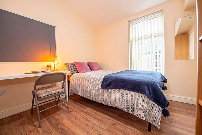 5 Bedroom Terraced House To Rent In Albert Edward Road, Liverpool, L7