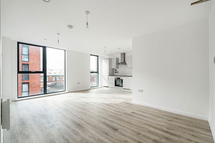 1 Bedroom Flat To Rent In Park View, Darwin Street, Digbeth, B12