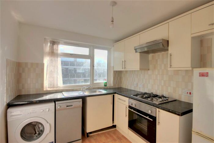 1 Bedroom Apartment To Rent In Yeomans Way, Enfield, EN3