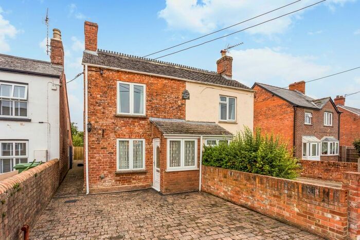 3 Bedroom Cottage To Rent In Passage Road, Saul, Gloucester GL2