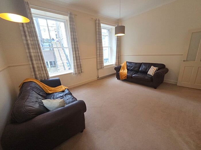2 Bedroom Flat To Rent In The Green, City Centre, Aberdeen, AB11