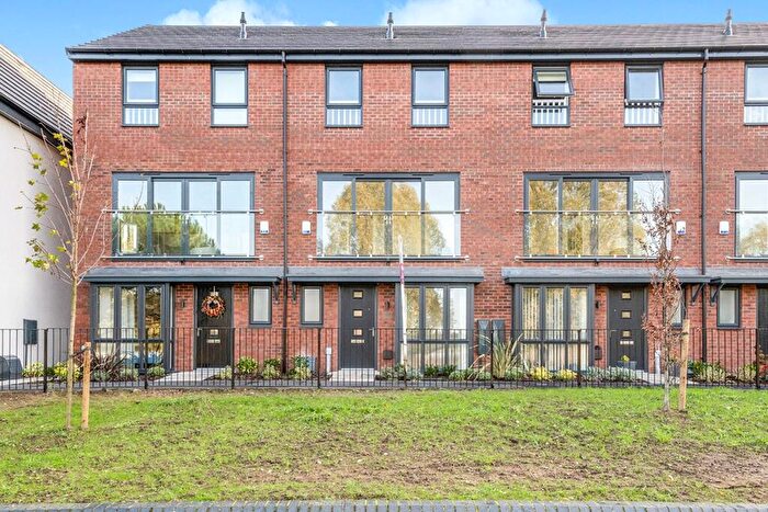 4 Bedroom Terraced House To Rent In Sparrow Close, Doncaster, South Yorkshire, DN4