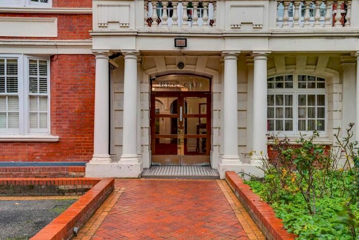 3 Bedroom Flat To Rent In Maida Vale, Little Venice, W9