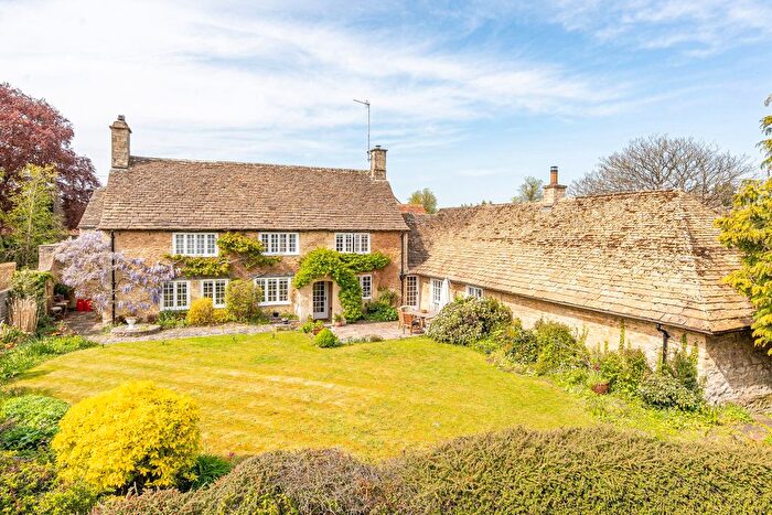 3 Bedroom Detached House For Sale In The Street, Grittleton, SN14