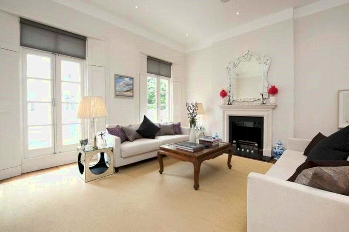 5 Bedroom Property For Sale In Gloucester Street, Pimlico, SW1V