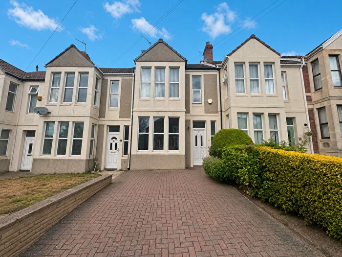 3 Bedroom Terraced House For Sale In School Road, Bristol, BS15