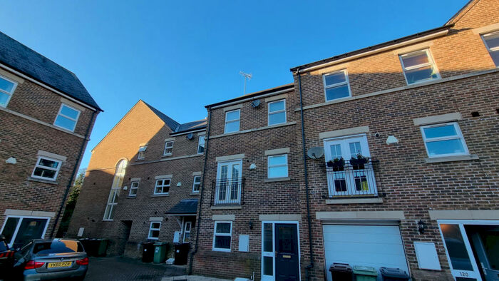 3 Bedroom Terraced House To Rent In Carisbrooke Road, Leeds, West Yorkshire, LS16