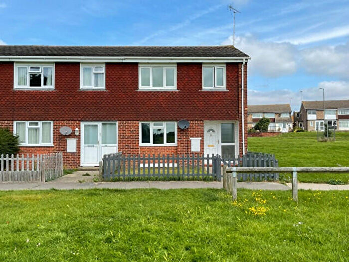3 Bedroom Terraced House To Rent In Colne Chase, Witham, Essex, CM8