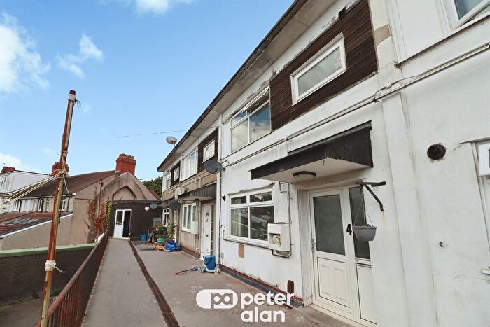 3 Bedroom Flat For Sale In Colchester Avenue, Penylan, Cardiff, CF23