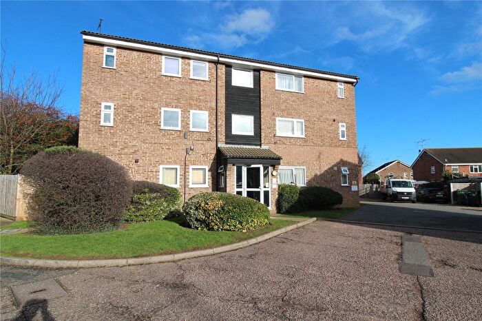 1 Bedroom Flat For Sale In Coniston, Southend-On-Sea, Essex, SS2