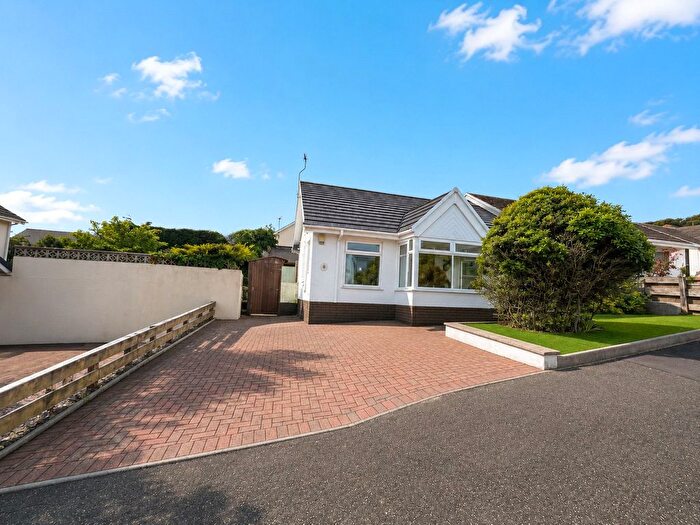 2 Bedroom Bungalow For Sale In Penally Heights, Penally, Tenby, Pembrokeshire, SA70