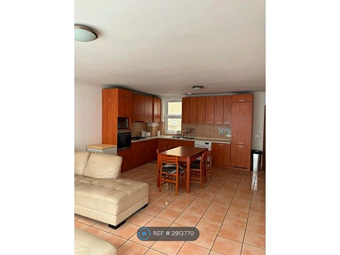 4 Bedroom Maisonette To Rent In Racton Road, London, SW6